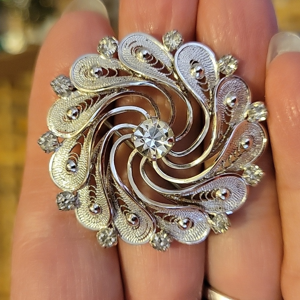 Vintage Lang Sterling Silver Flower Brooch